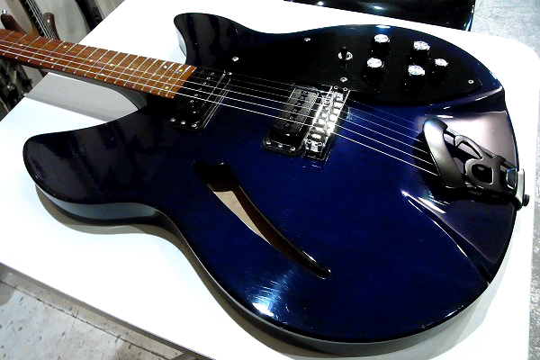 Rickenbacker 1991年製 330 Midnight Blue with Black Trim - Teenarama! Used